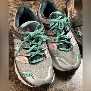 Saucony Women's Gray and Teal Running Shoes